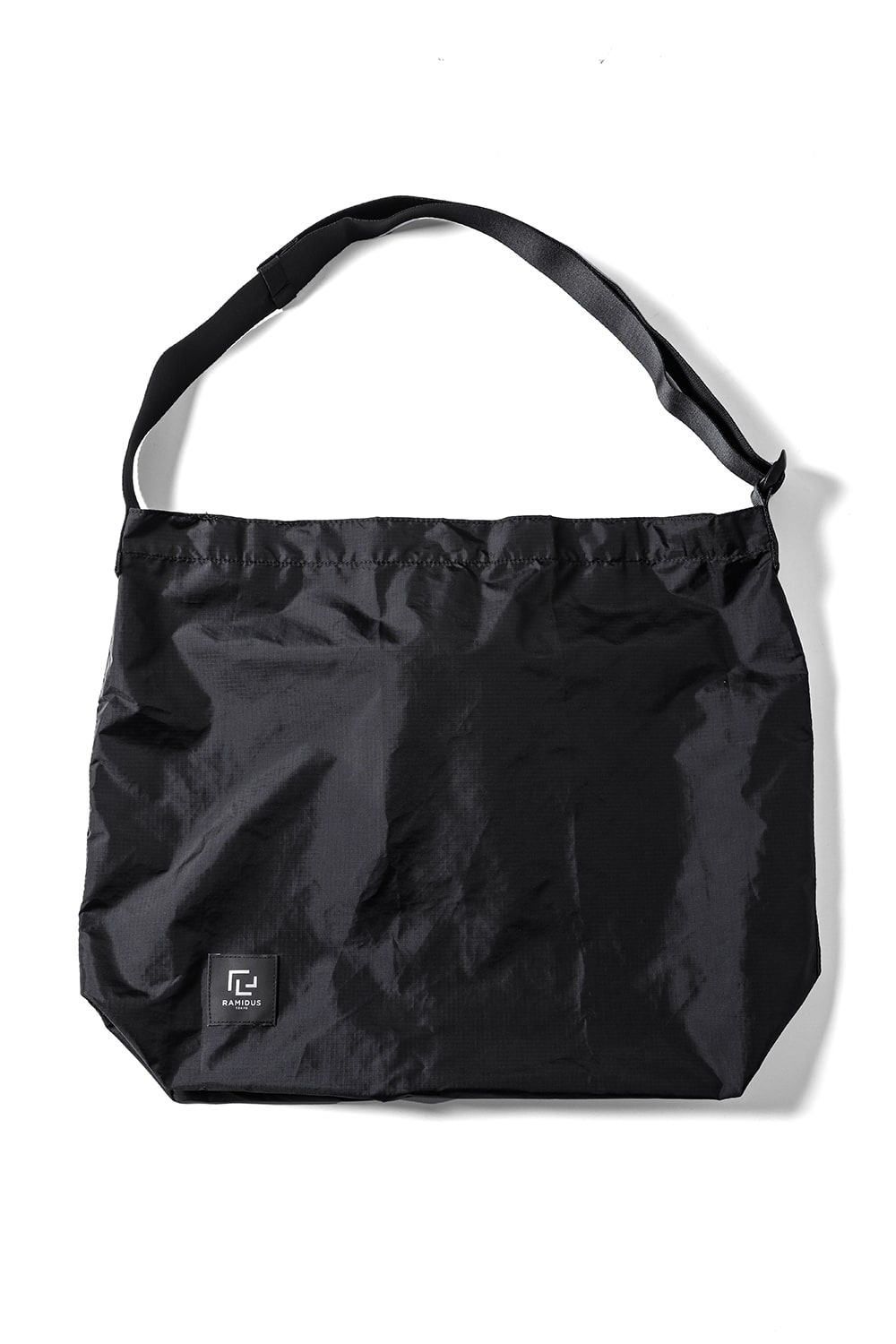 RAMIDUS SHOULDER BAG (L) Black
