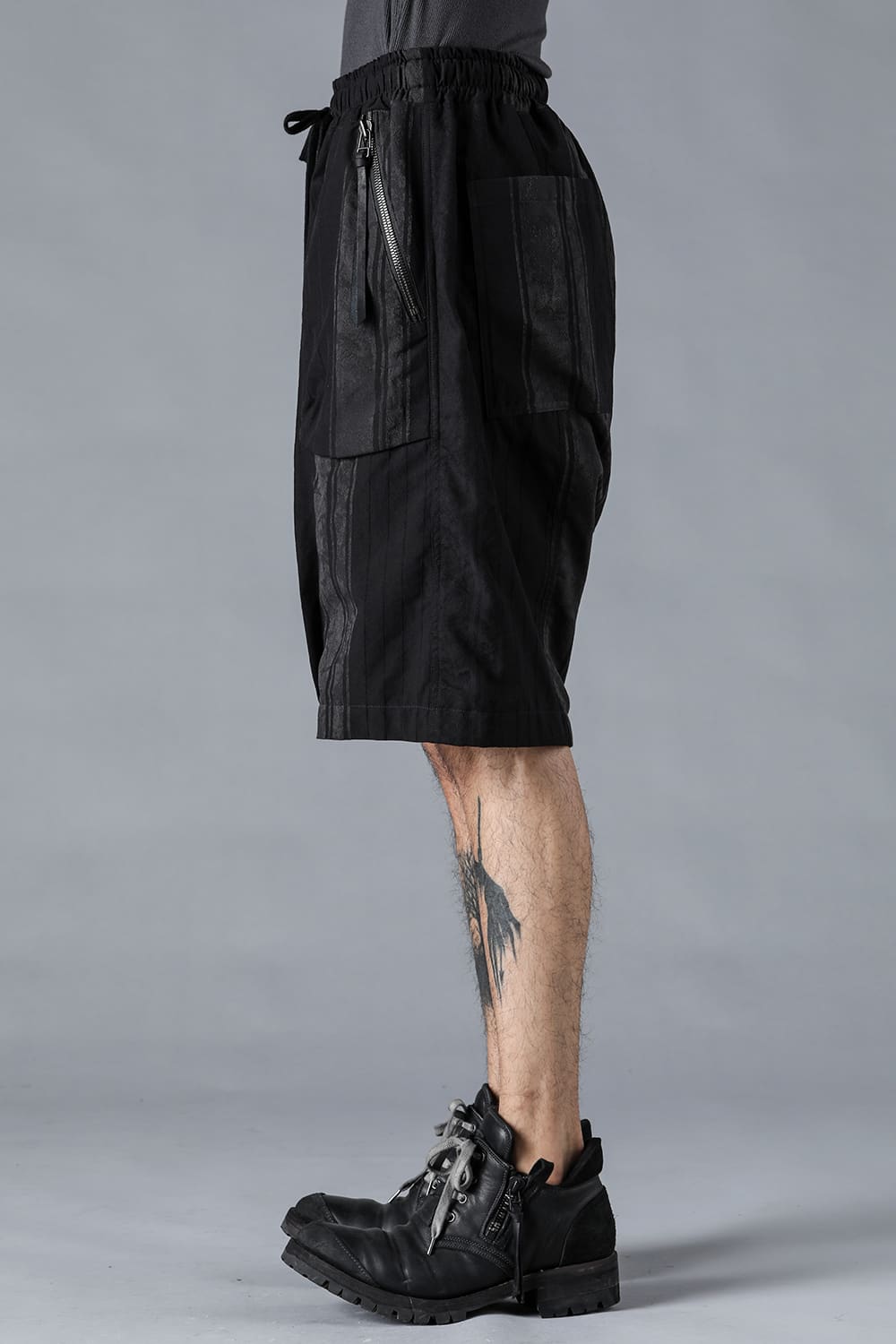 Crack Random Stripe Jacquard Baggy Shorts