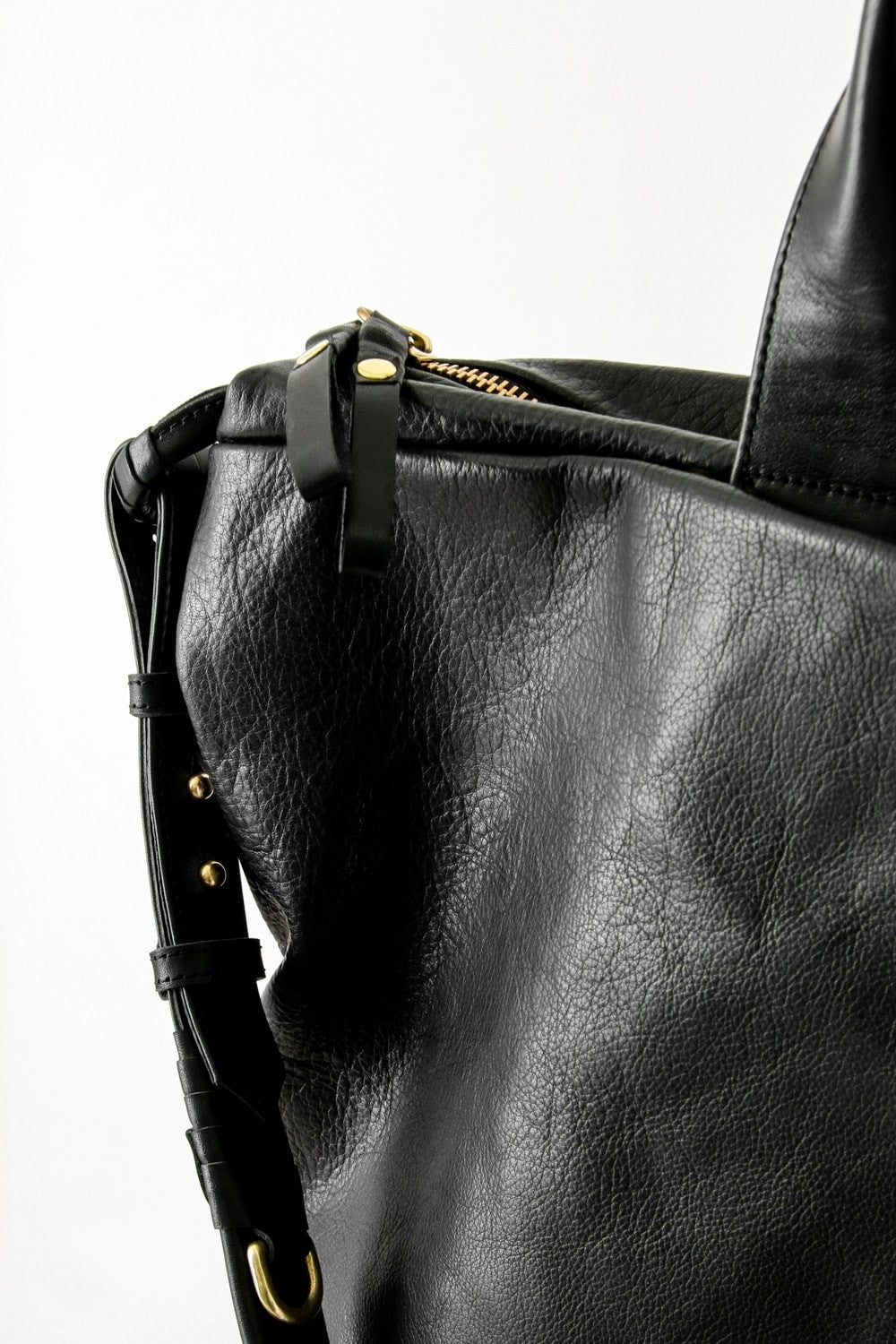 flat tote - oil shrink - cornelian taurus