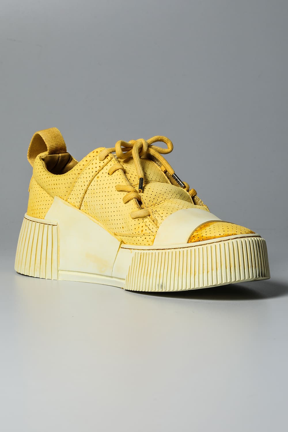 BAMBA2.1 PERFORATED LEATHER / WHITE SOLE