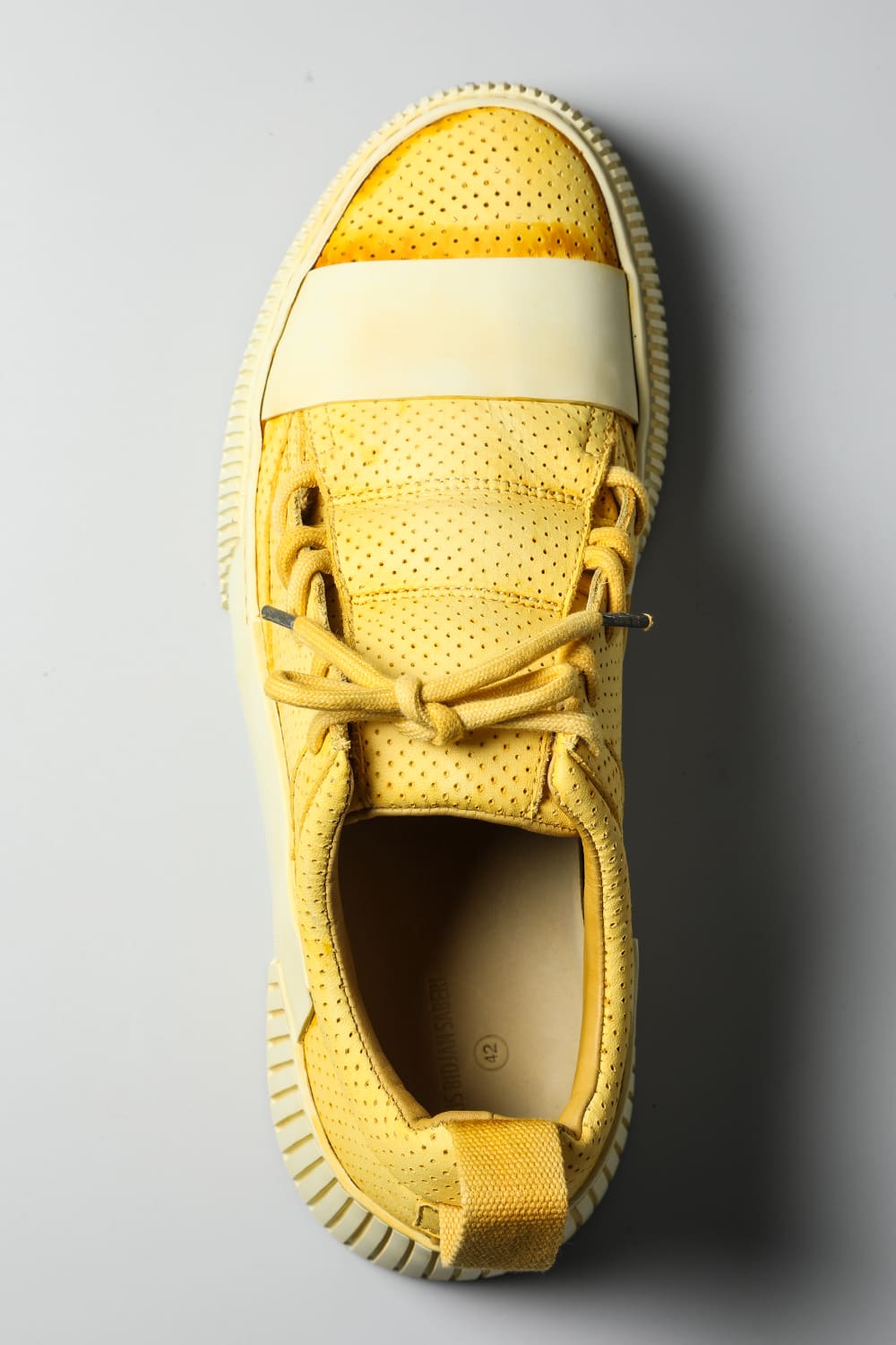 BAMBA2.1 PERFORATED LEATHER / WHITE SOLE