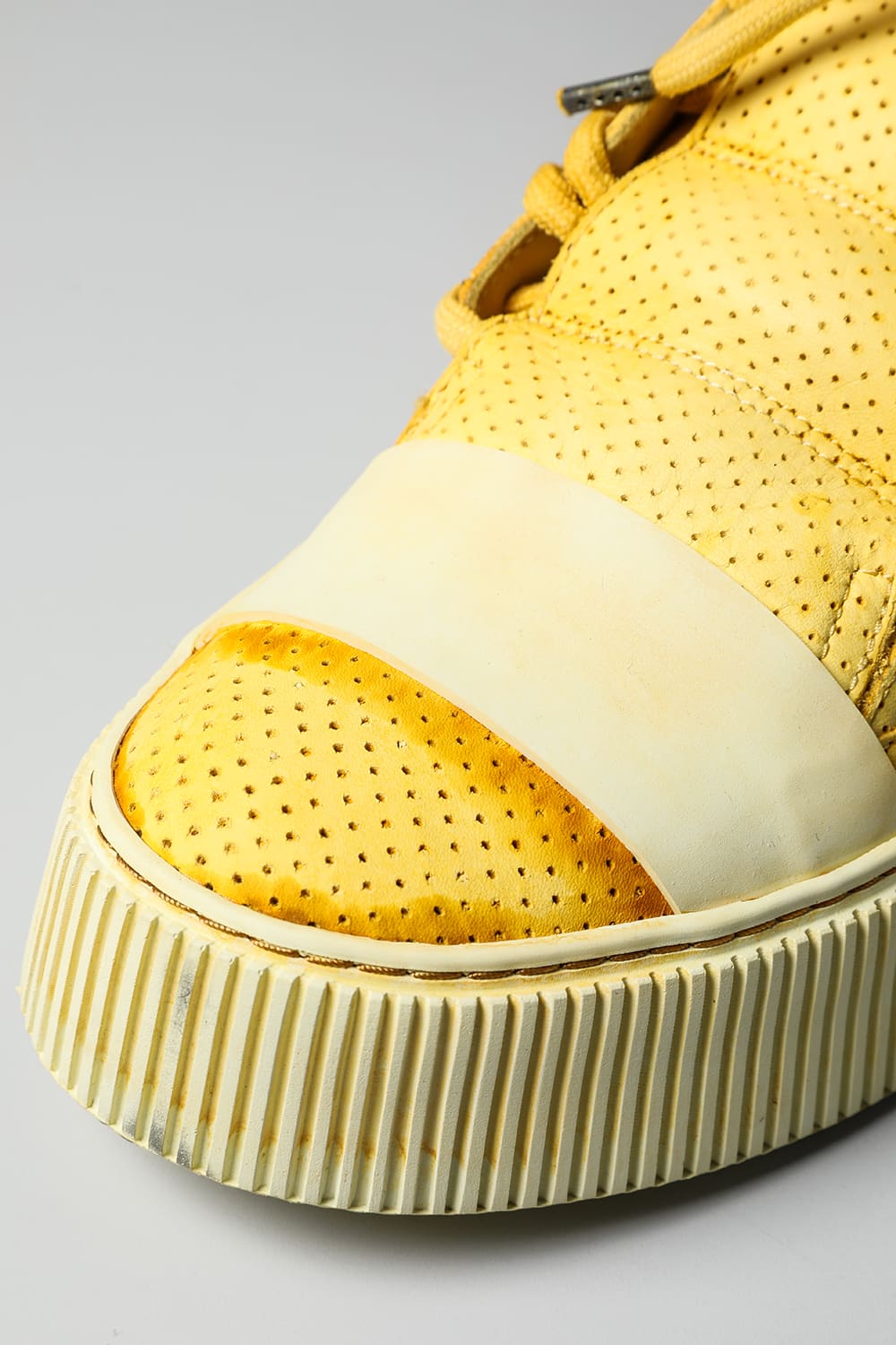 BAMBA2.1 PERFORATED LEATHER / WHITE SOLE