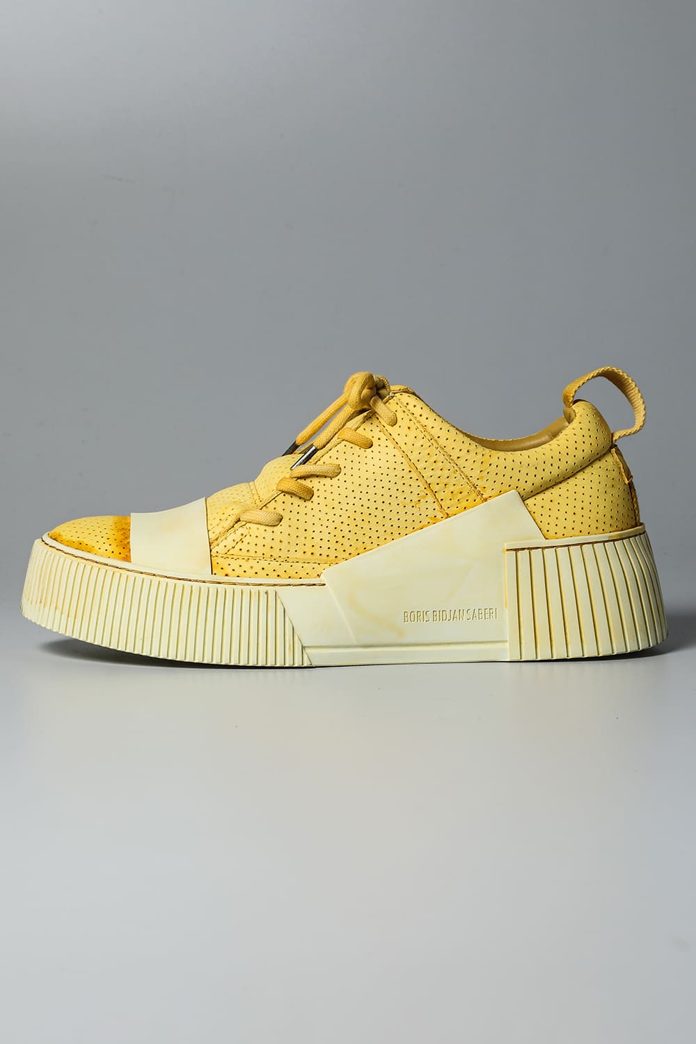 BAMBA2.1 PERFORATED LEATHER / WHITE SOLE