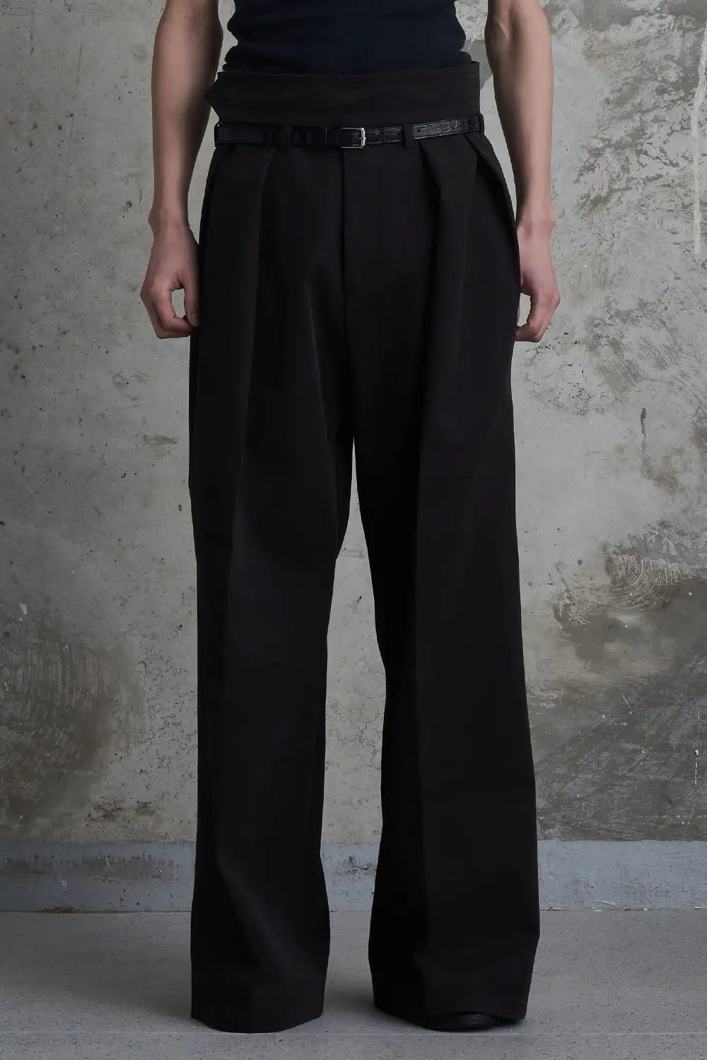 ライヒ プリーテッド トラウザーズ