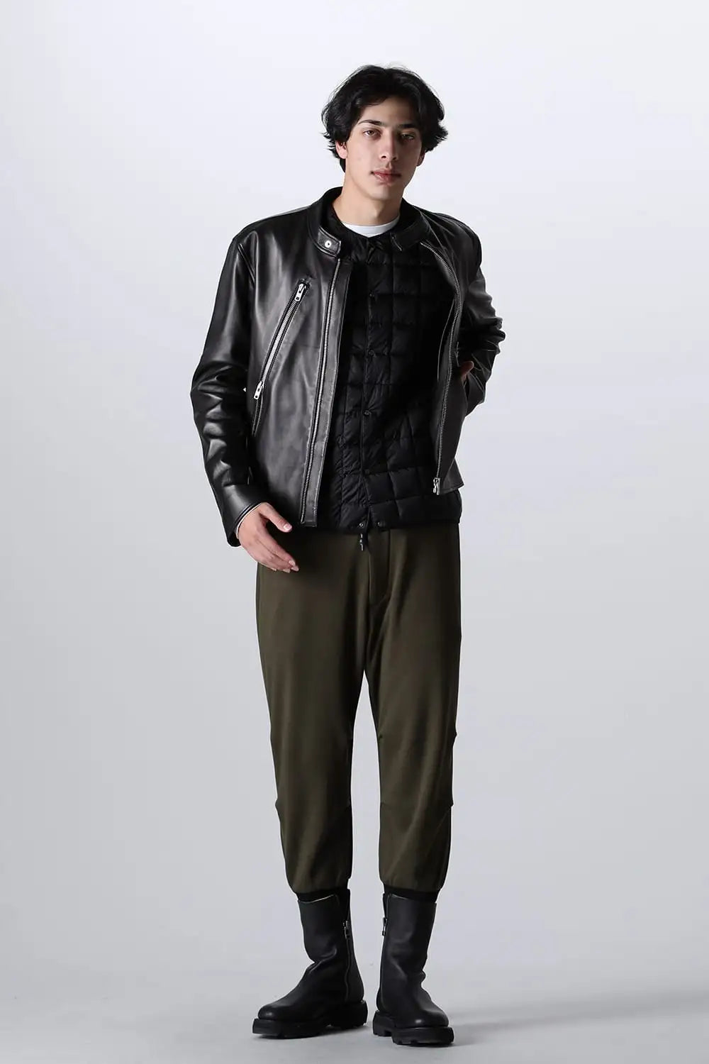 MOUNTAIN HI-SPEC CREW NECK DOWN VEST＜900FP+＞ Black