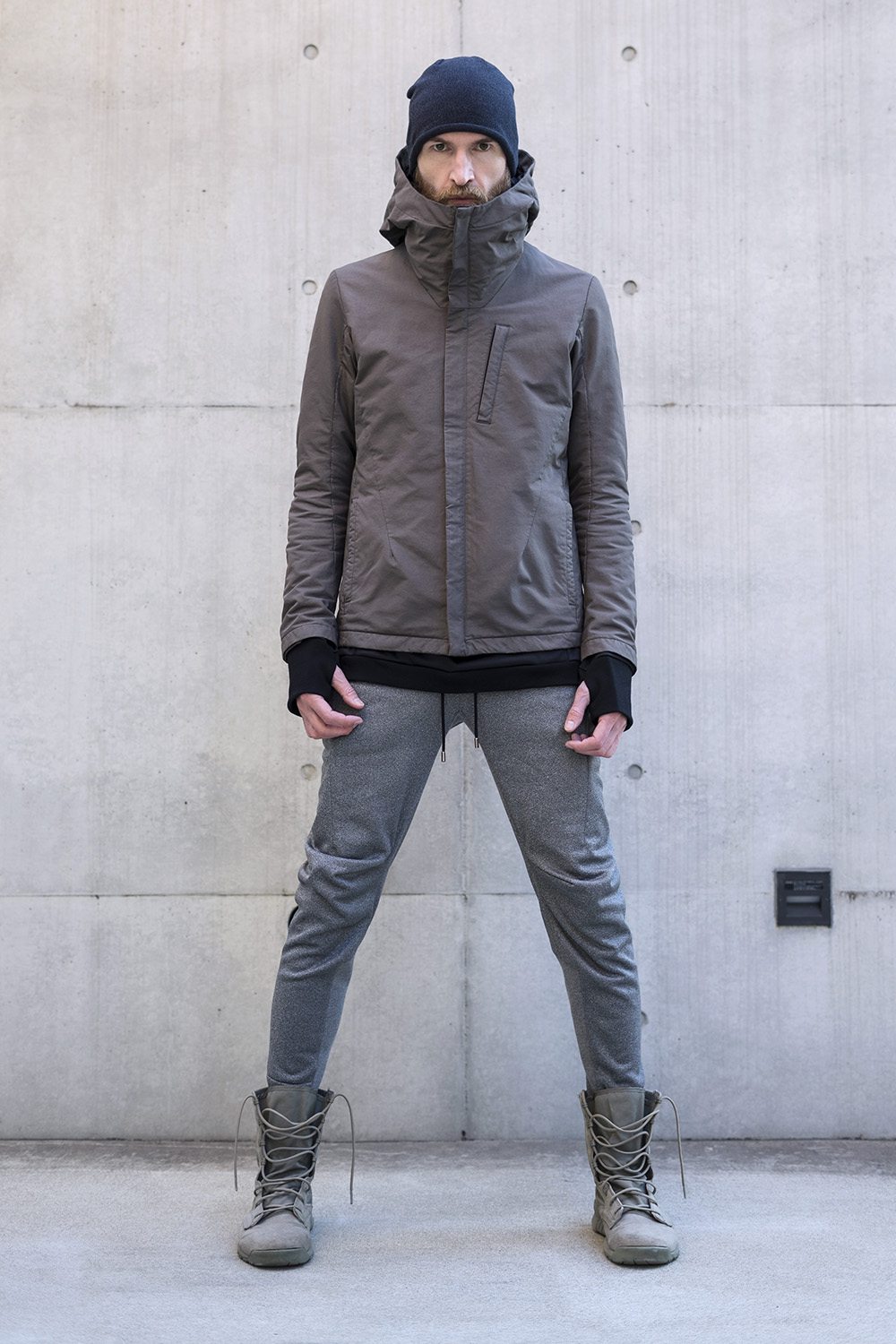 ARTICULATED HOOD JACKET