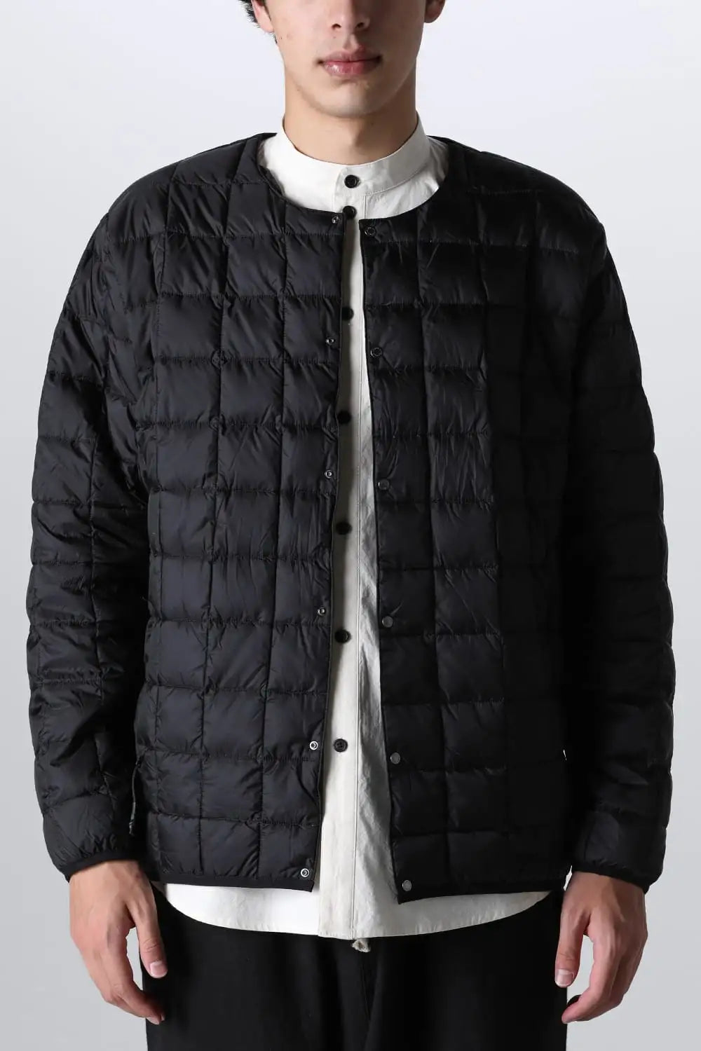 MOUNTAIN HI-SPEC CREW NECK DOWN JACKET＜900FP+＞ Black