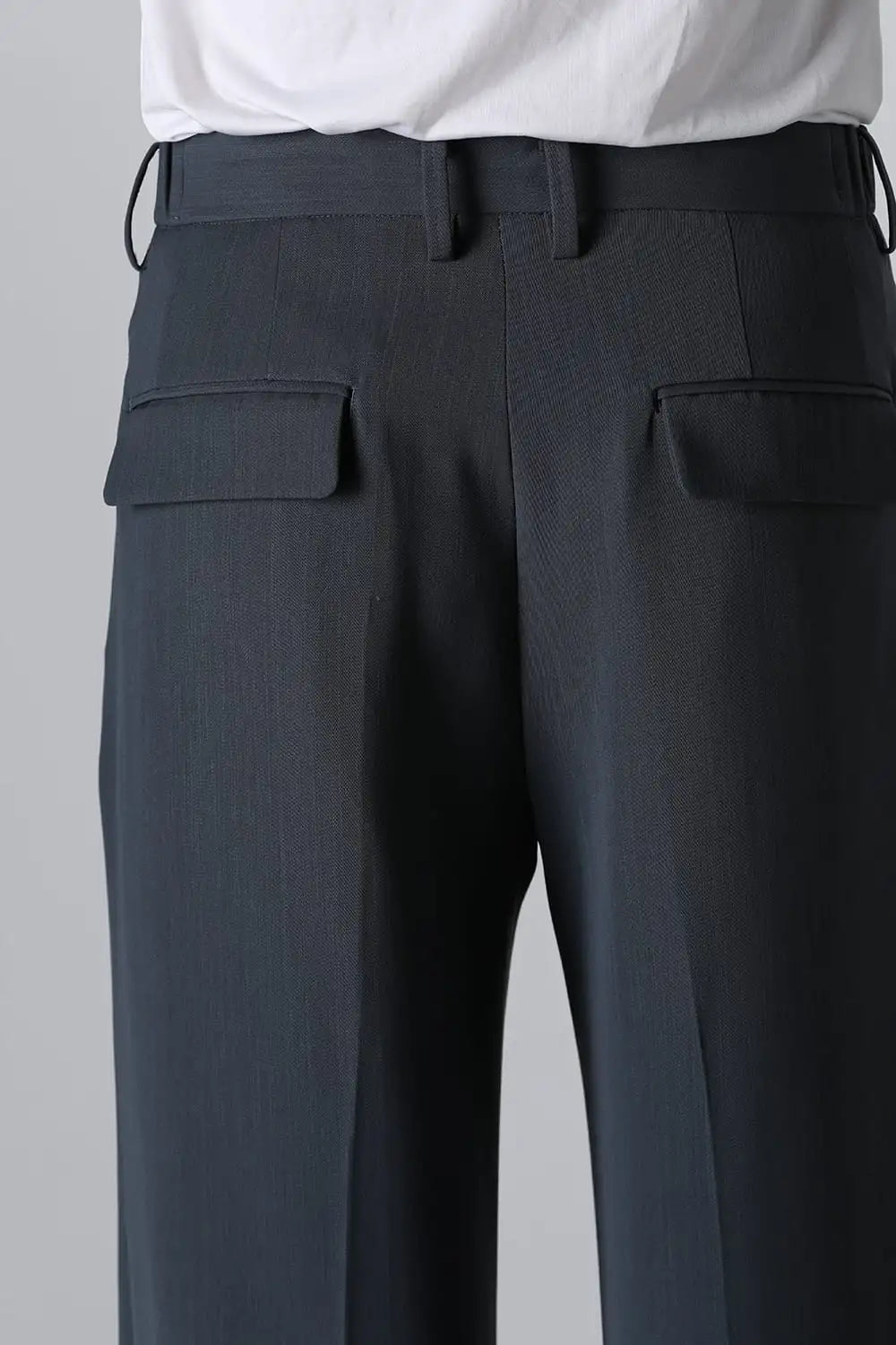 Two Tucks Wide Trousers Charcoal