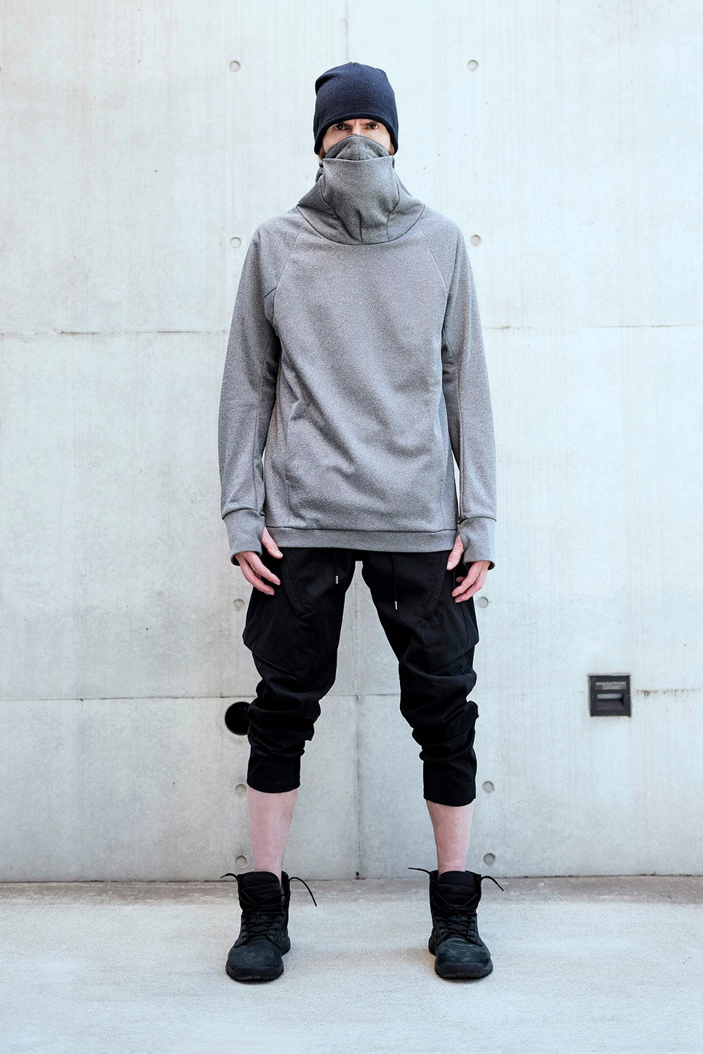 COVERED NECK L/S