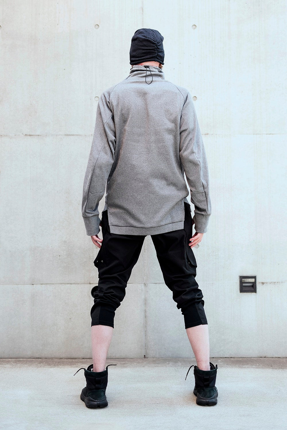 COVERED NECK L/S