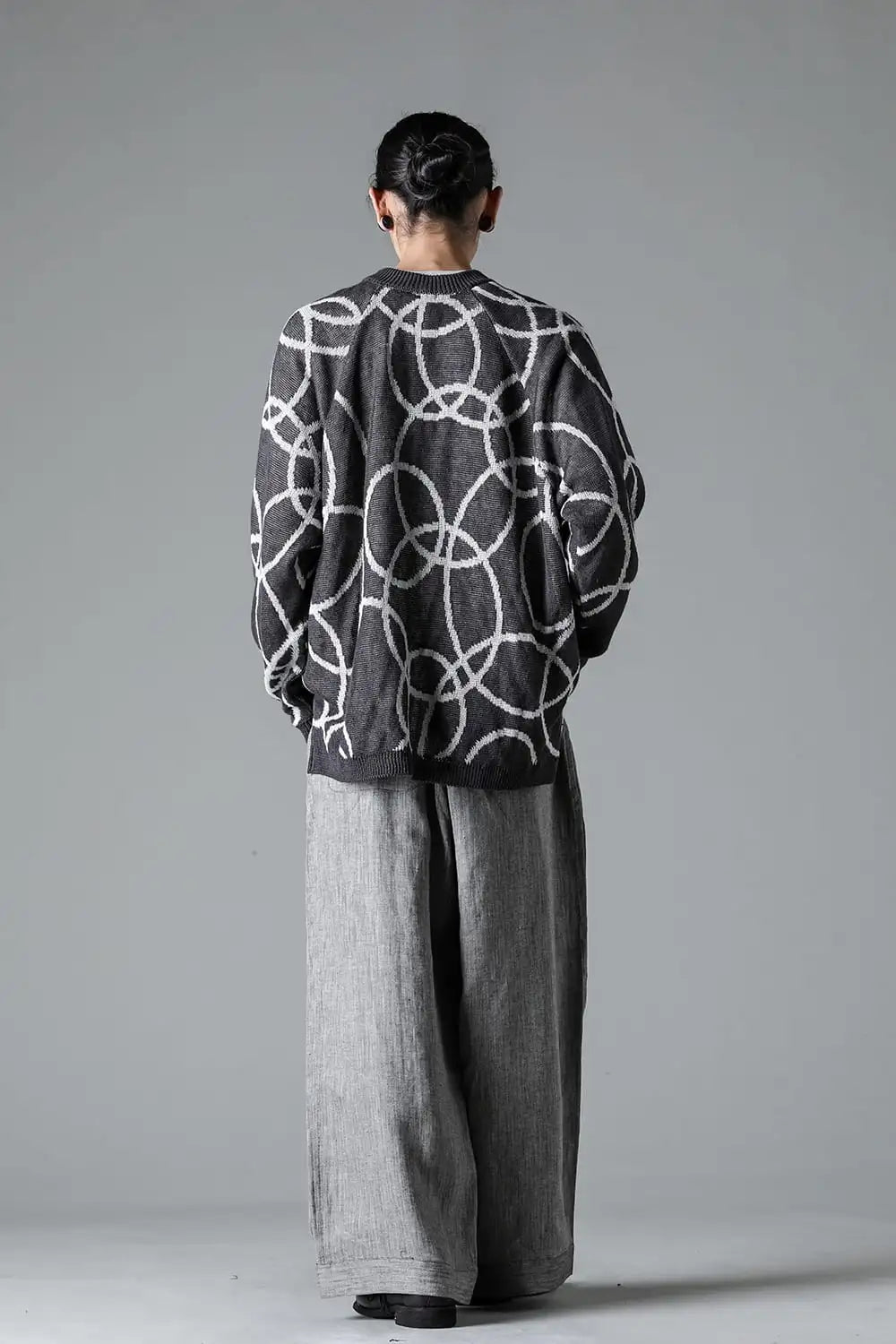 KNITTED CREW NECK Hemp yarn 7gg DK GREY