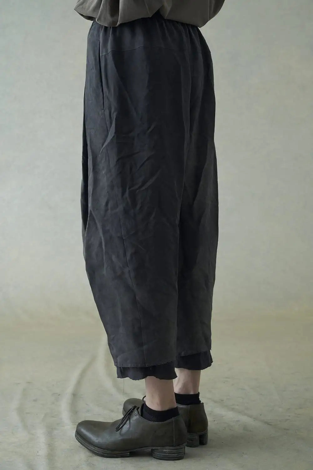 クロップドパンツ ハイツイストヴィスコース