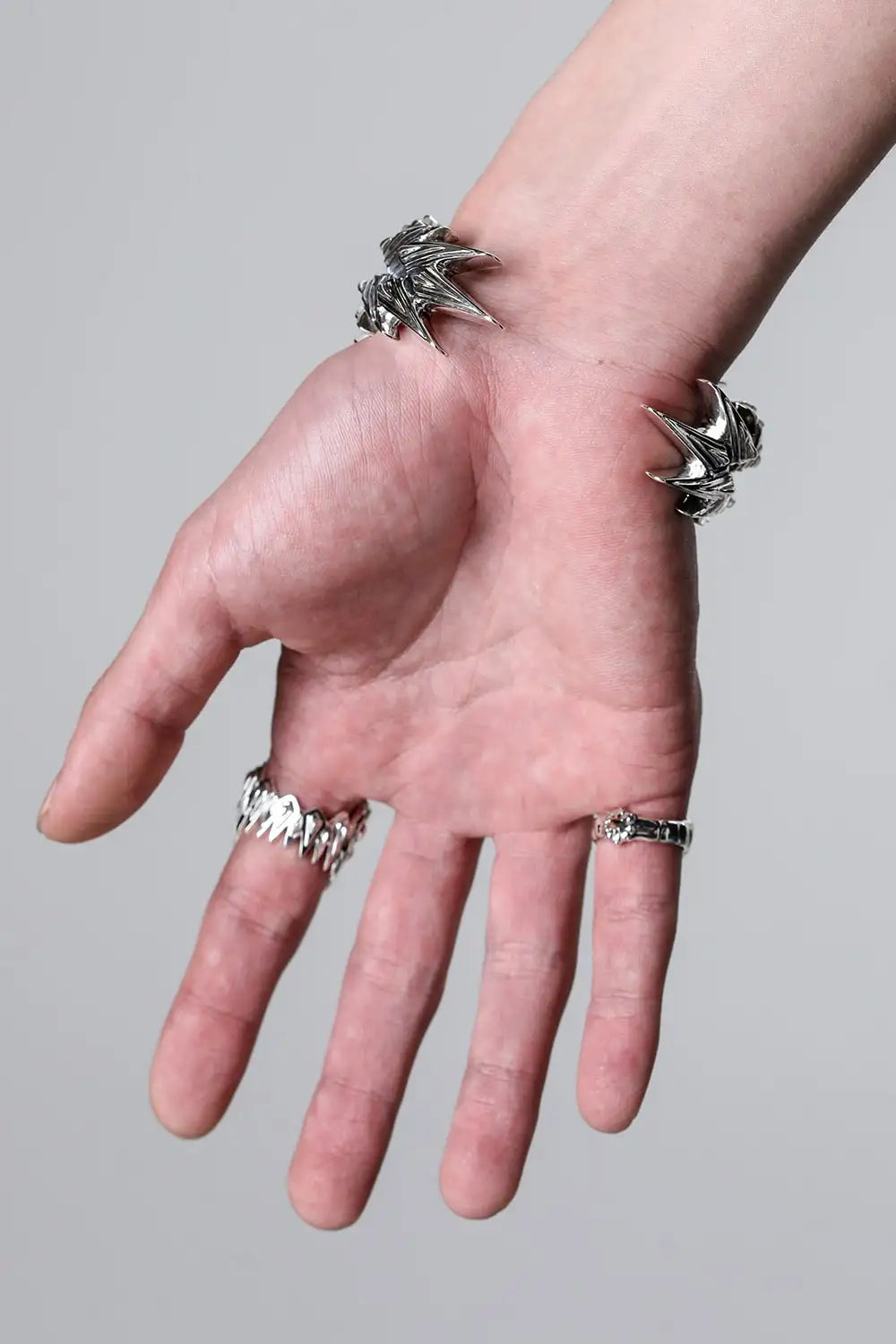 ICE BLAZE WREATH Bangle