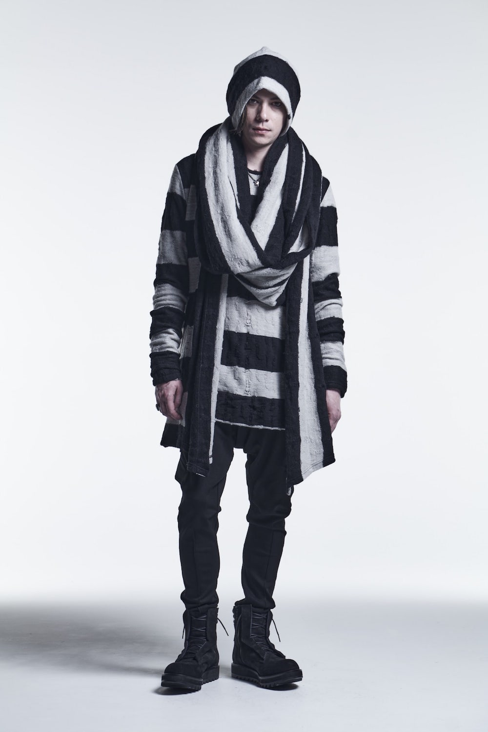 Shawl Cardigan Black/White