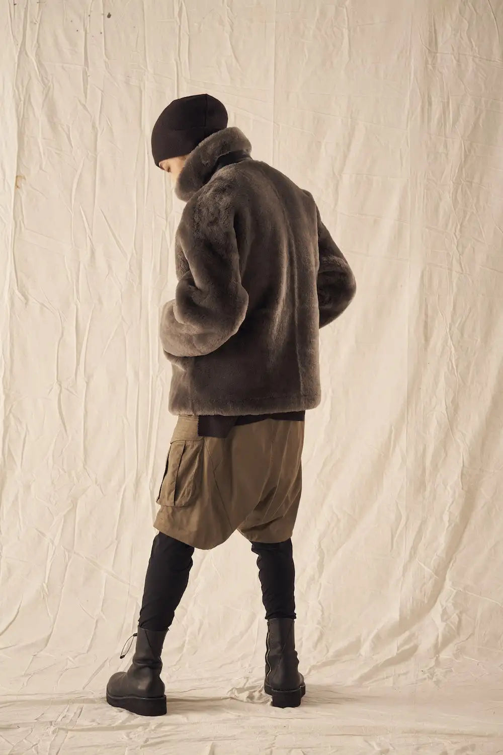 FASCINATE_THE R Limited Mouton Jacket Gray