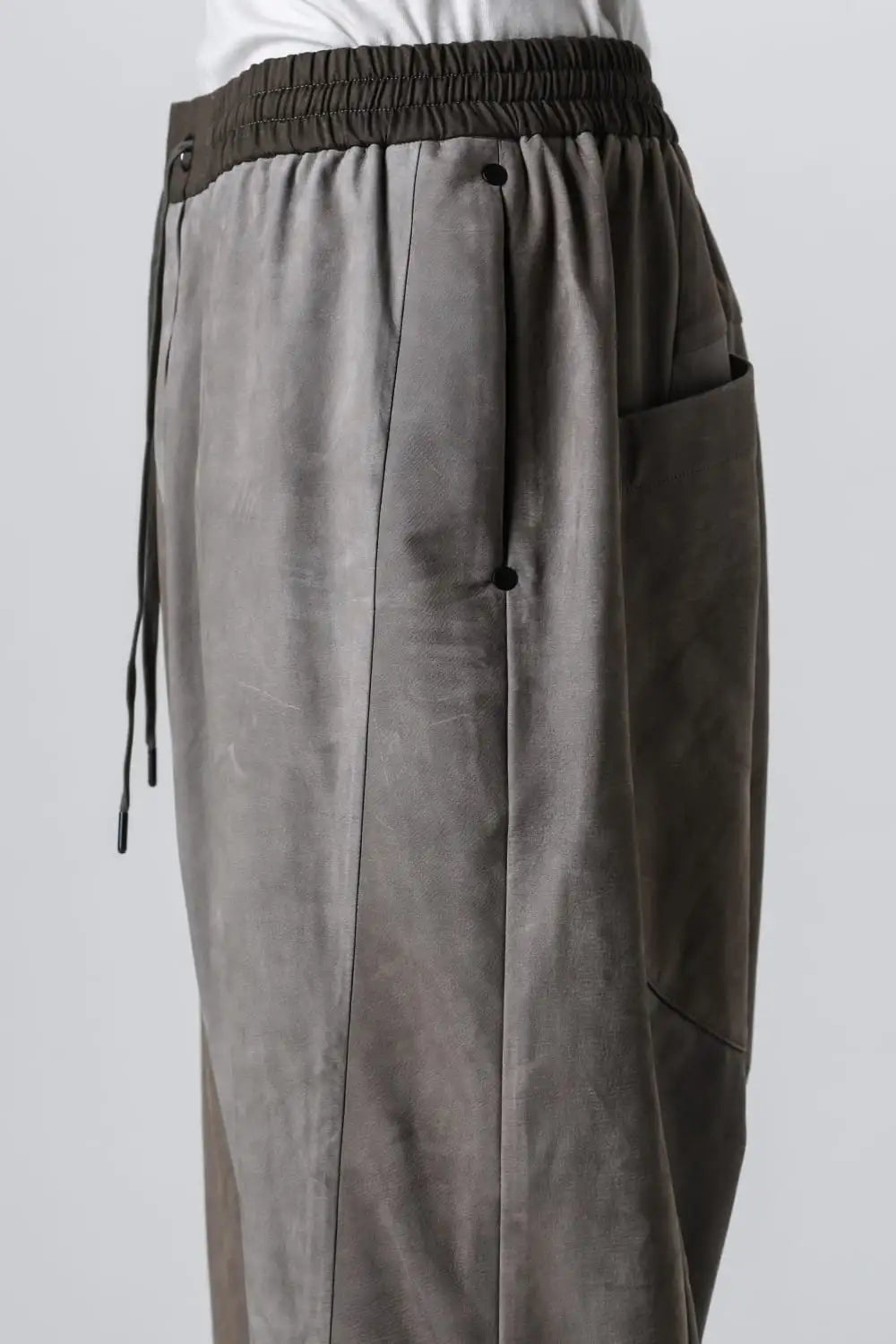 リラックスパンツ ソフトヌバックカウレザー Slate Gray