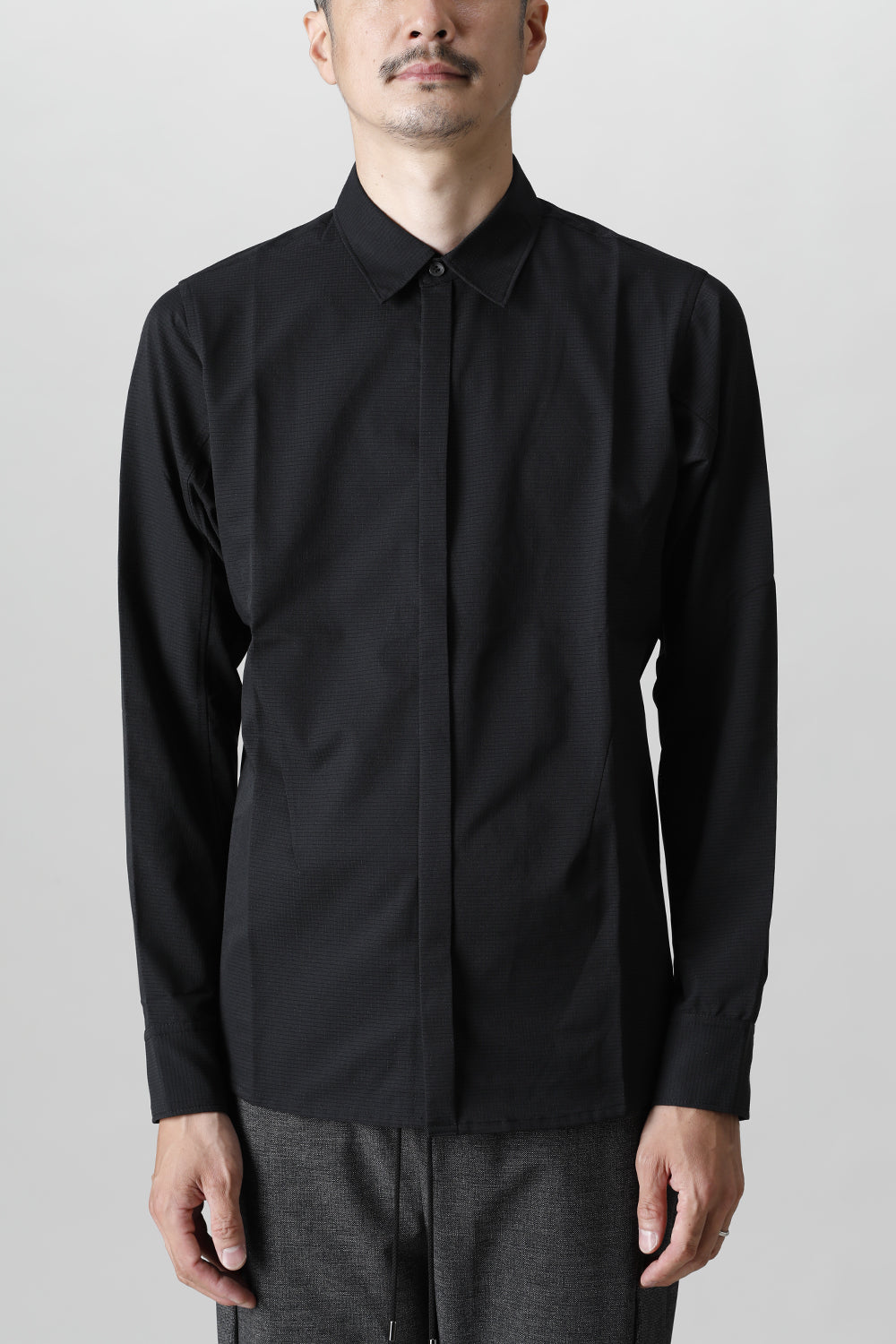 Urbane L/S Shirt Black