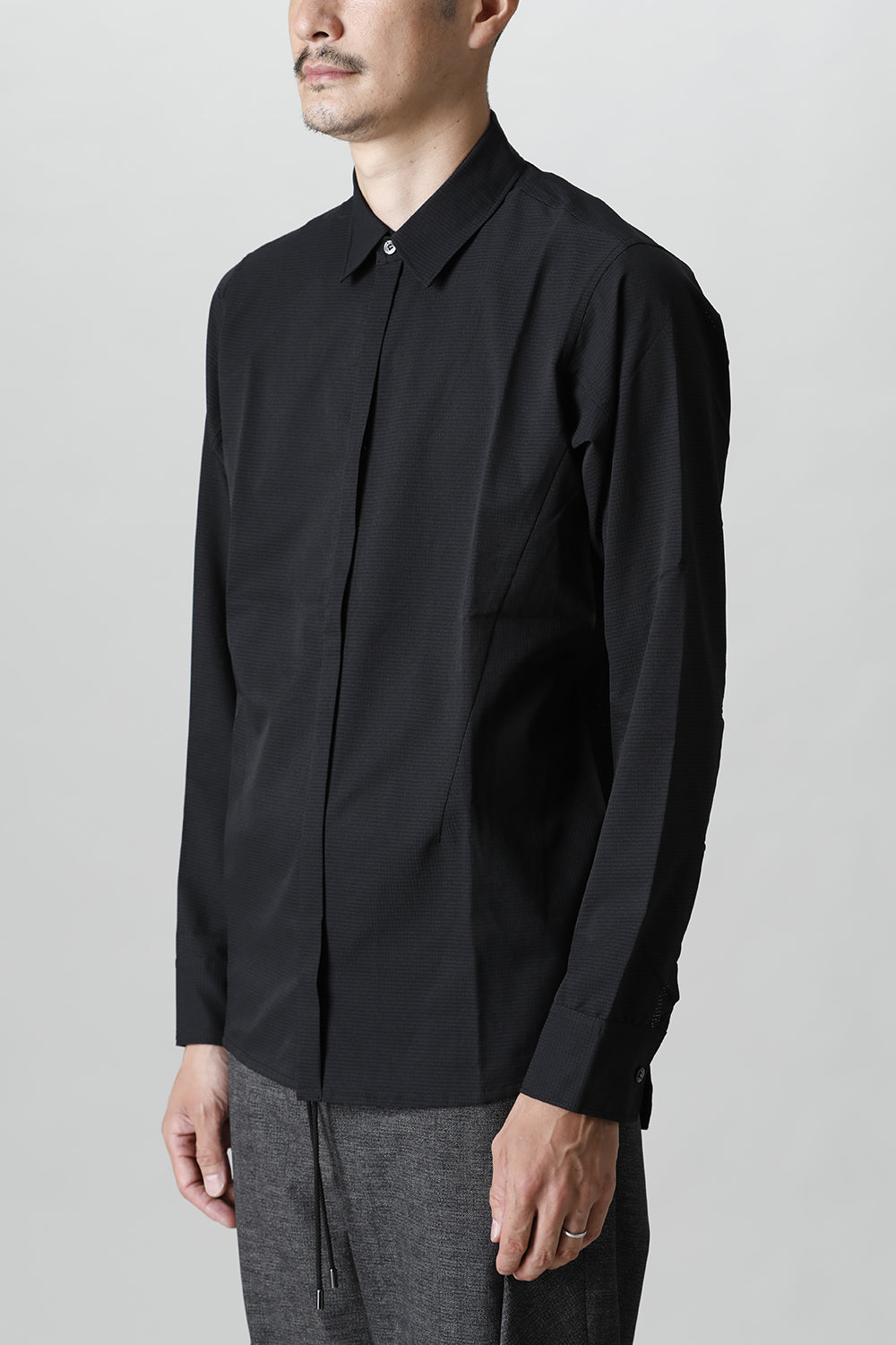 Urbane L/S Shirt Black