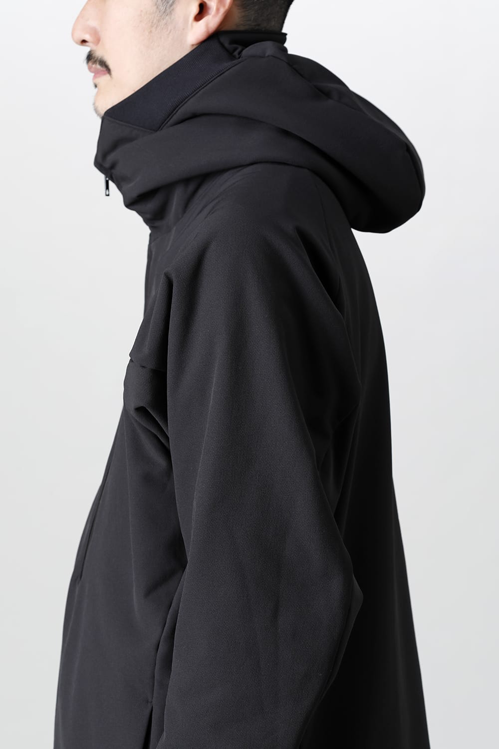 Vacuum Neck Soft Shell Parka Black