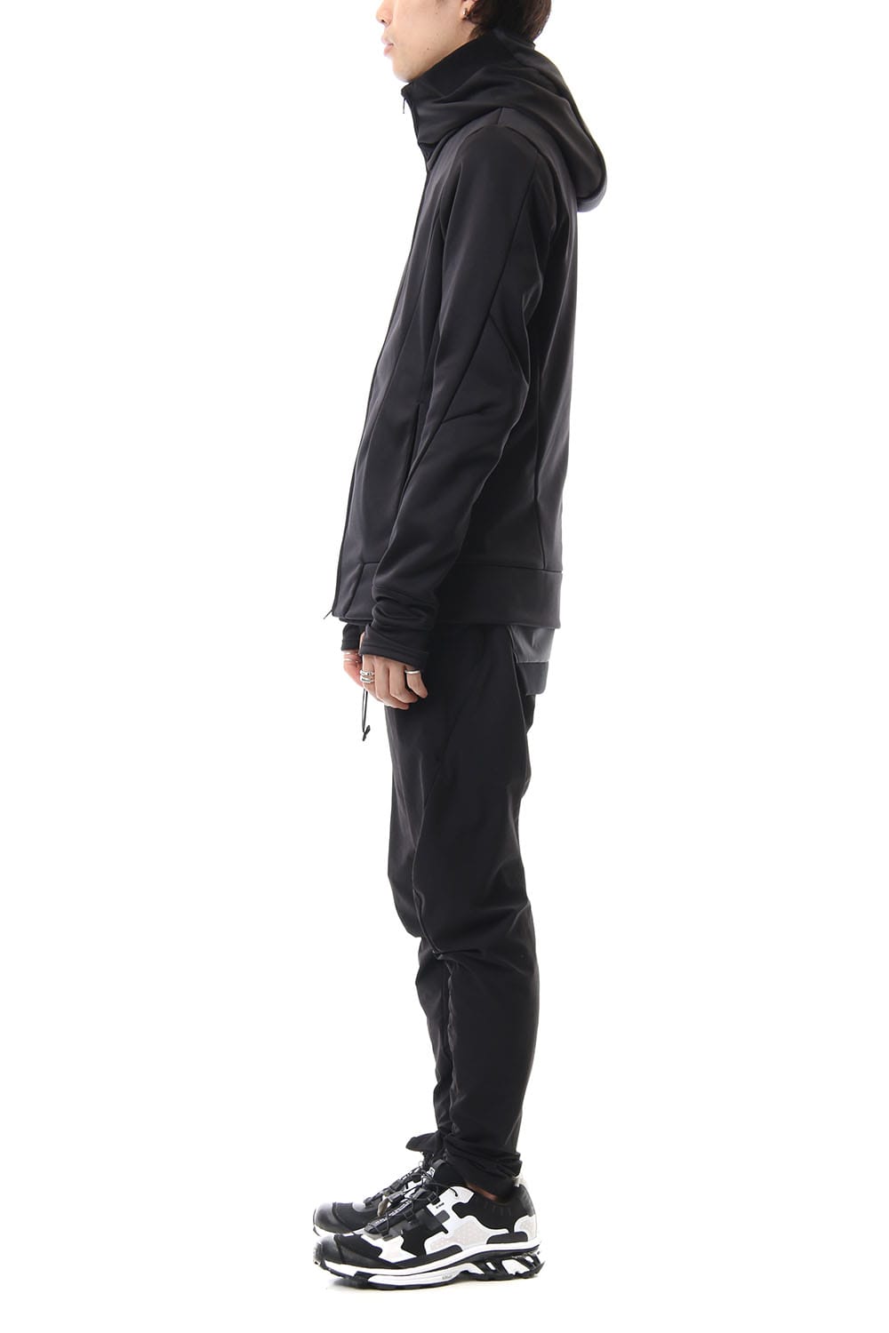 ZIP UP VACUUM NECK PARKA BLACK