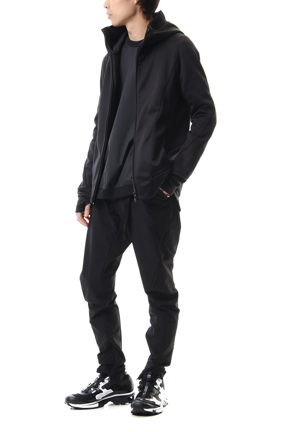 ZIP UP VACUUM NECK PARKA BLACK