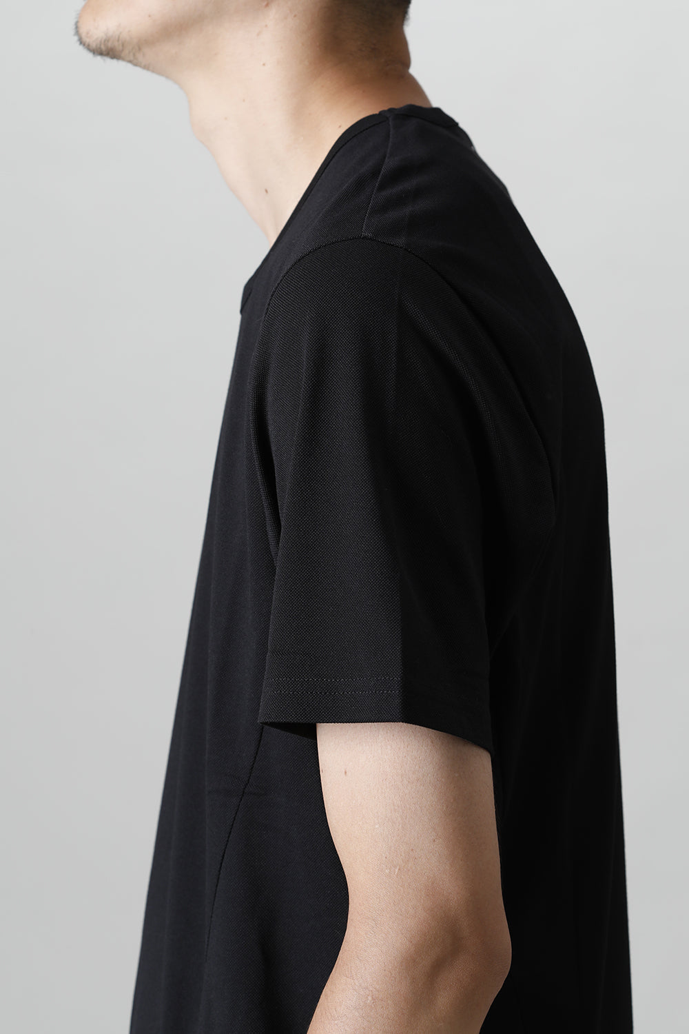 Crew Neck Sidevents S/S Black