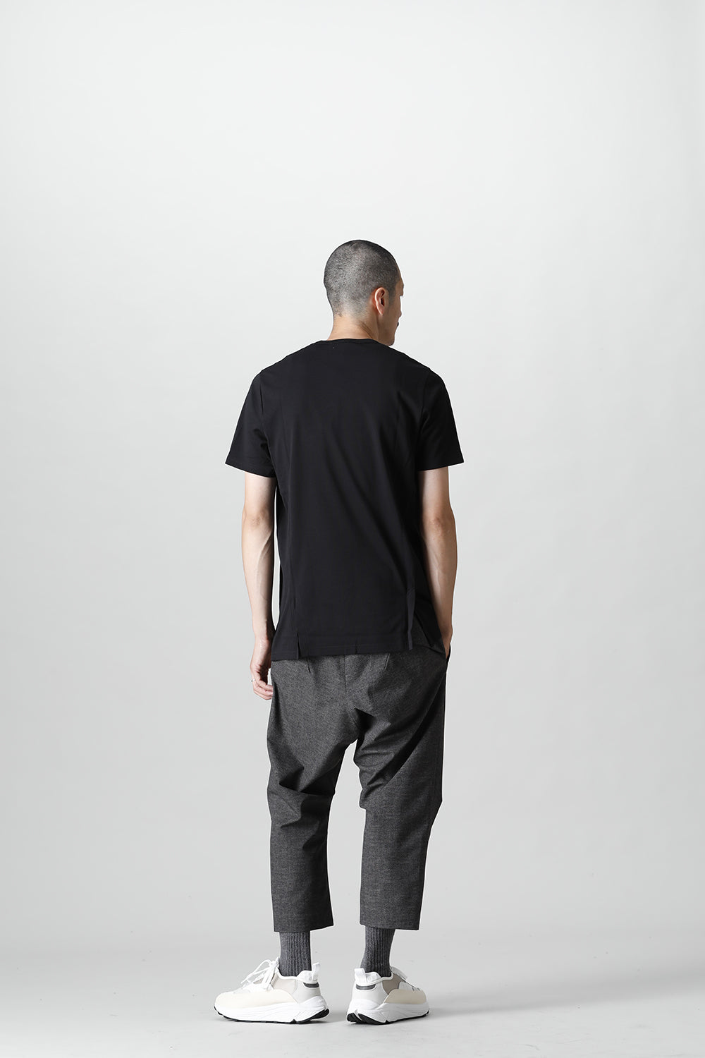 Crew Neck Sidevents S/S Black