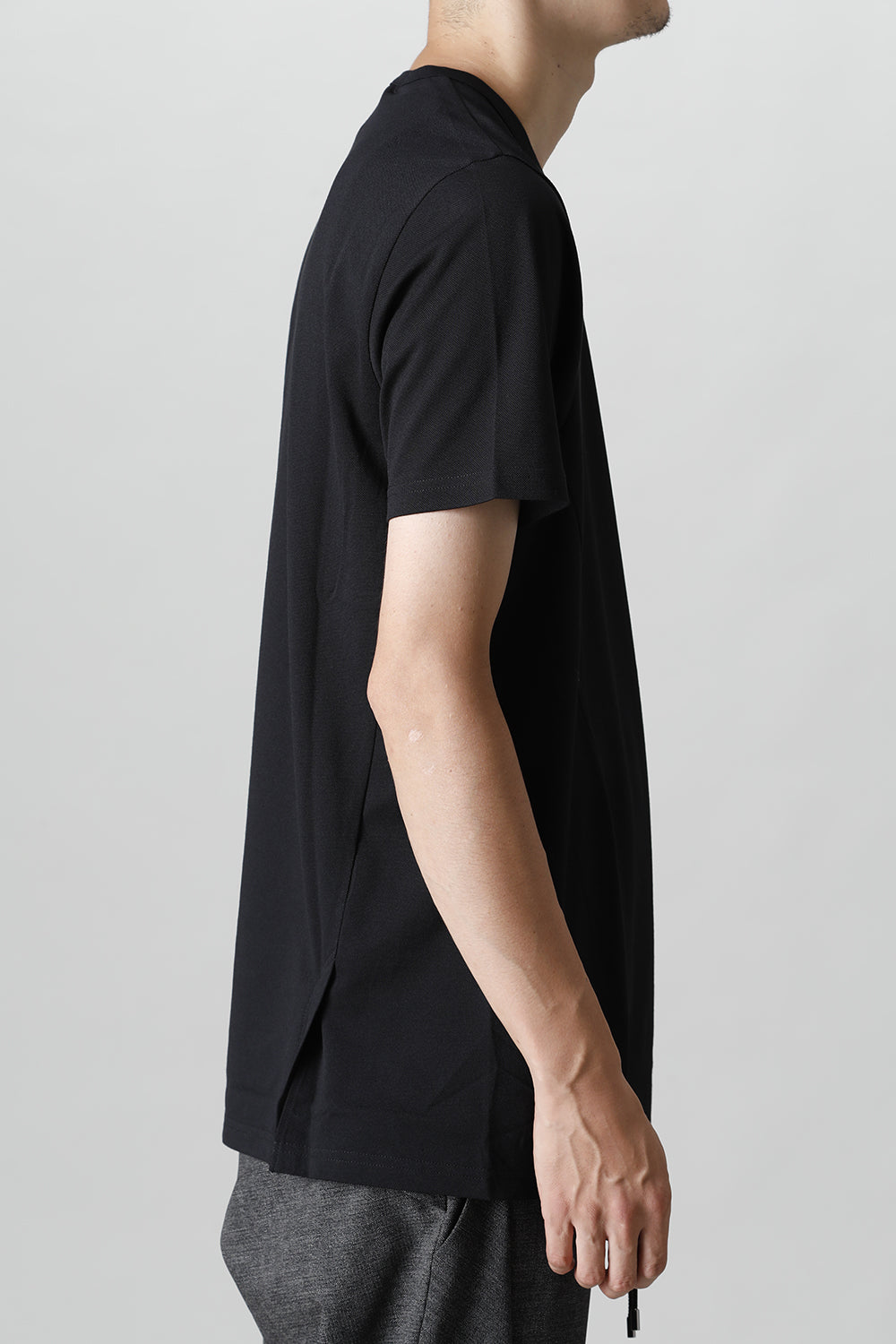 Crew Neck Sidevents S/S Black