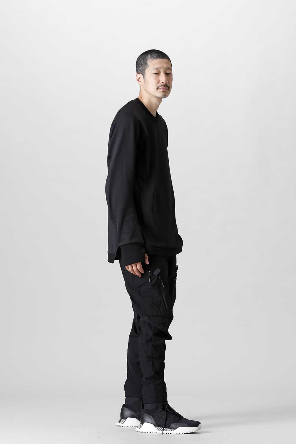 テック クルーネック トップ Black