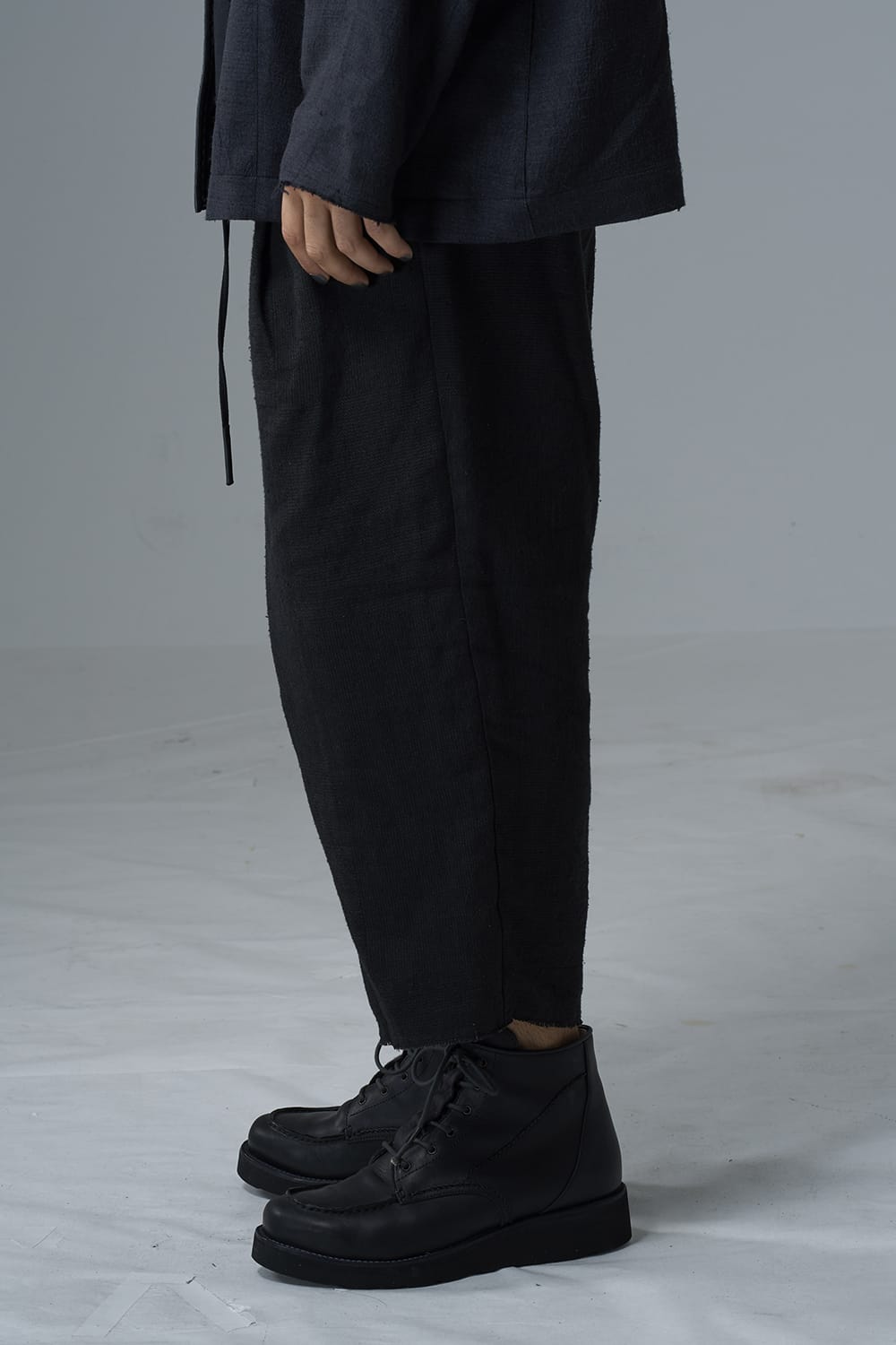 Baggy cropped pants silk linen crazy check  Black