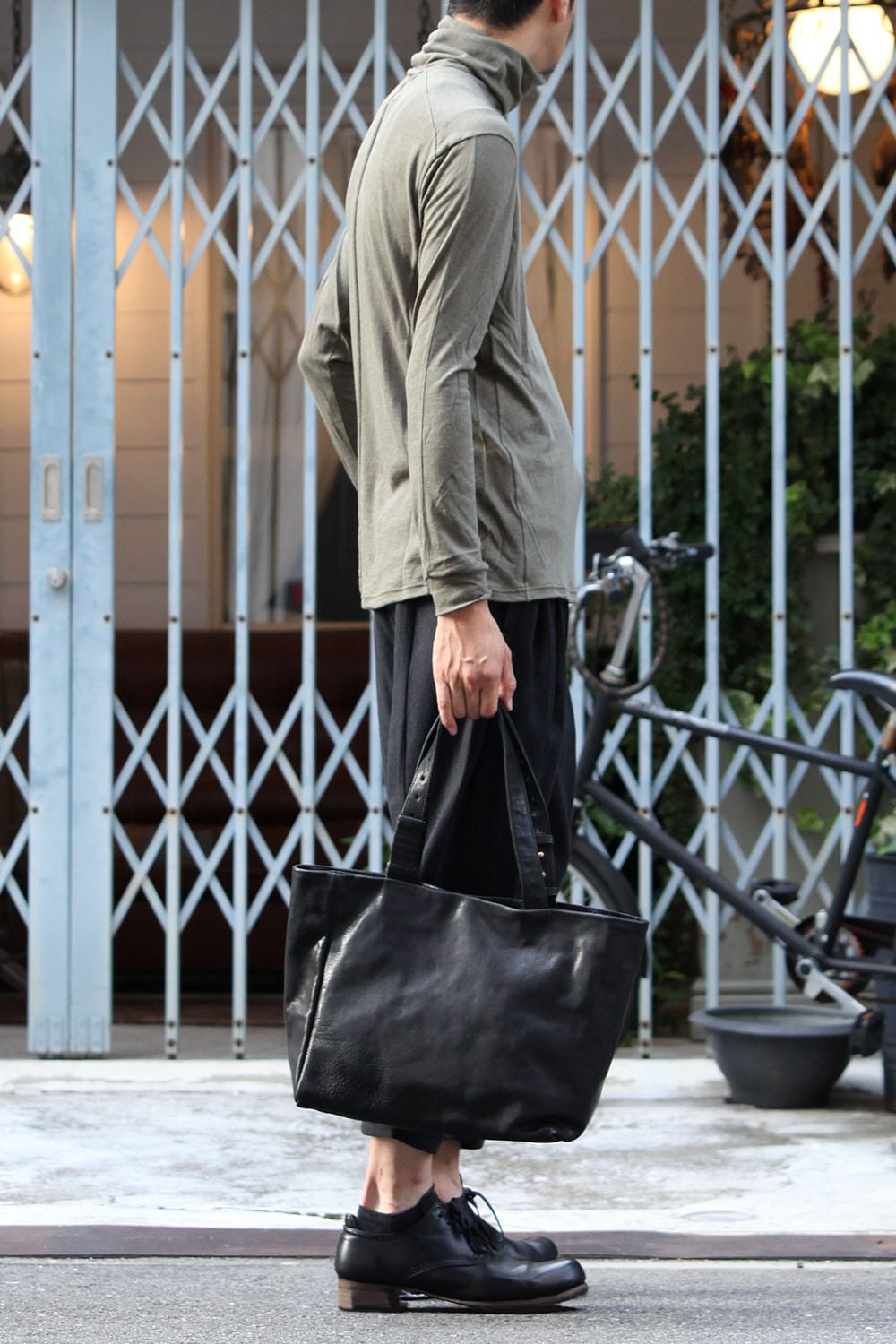 hand piece tote - Mat Shrink