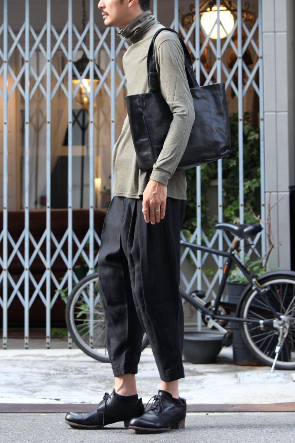 hand piece tote - Mat Shrink