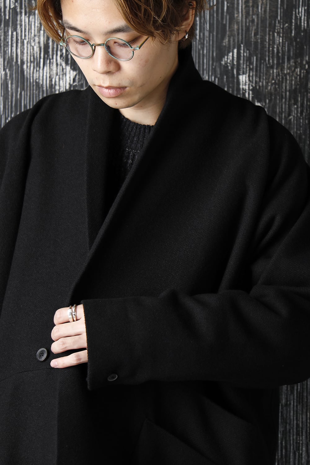 AINU Collar Coat Black Yak Wool