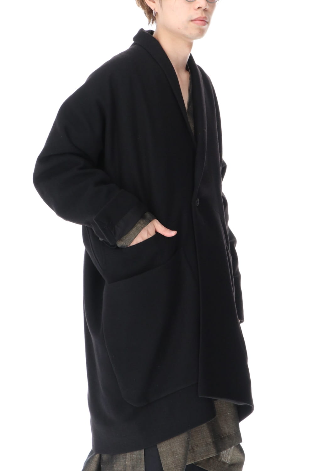 AINU Collar Coat Black Yak Wool