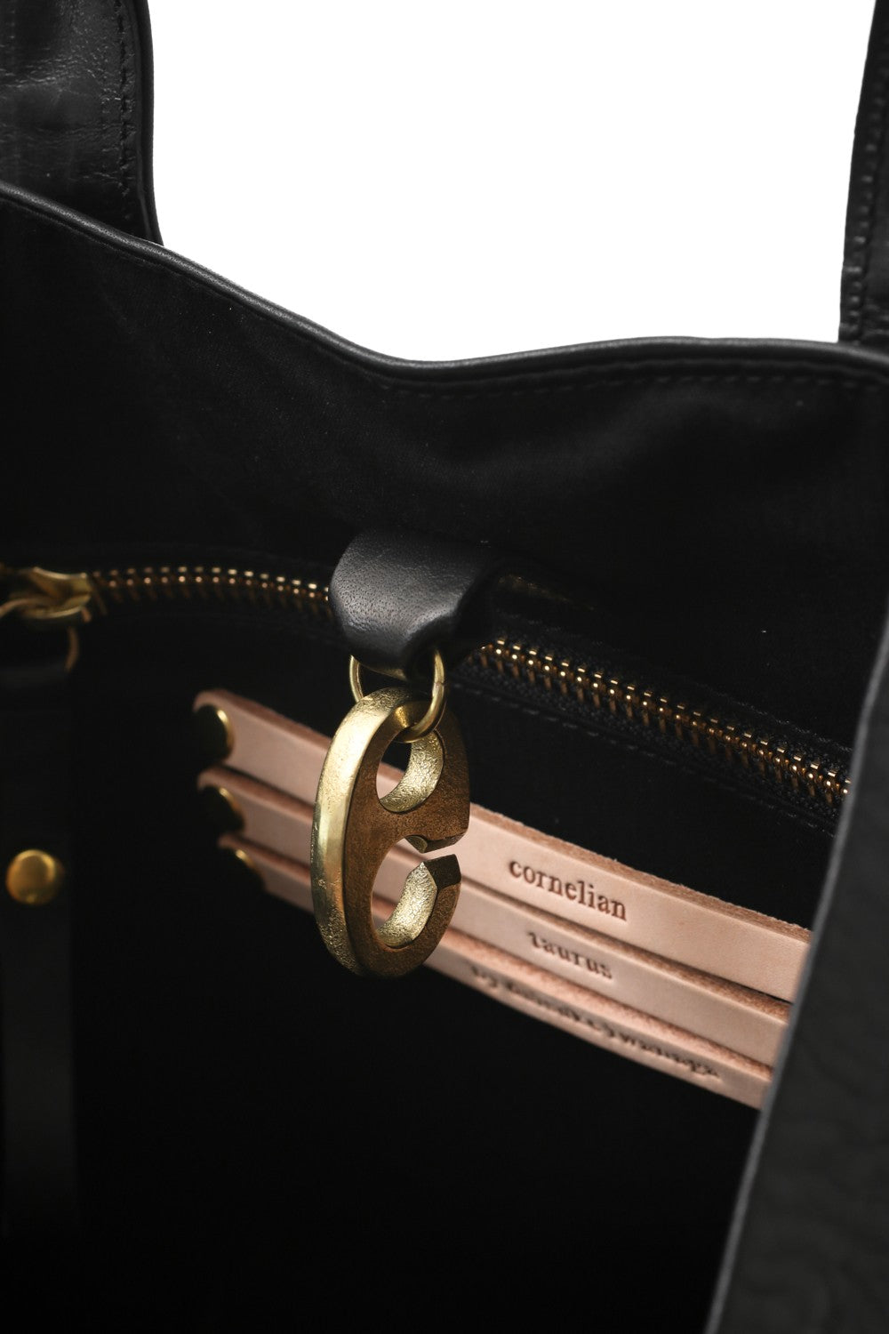 basilica tote NEJIRI