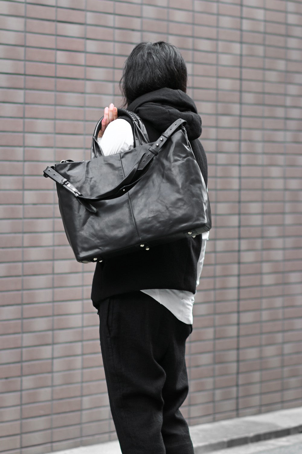 Veil Handle Mid Bag - Steer Oil