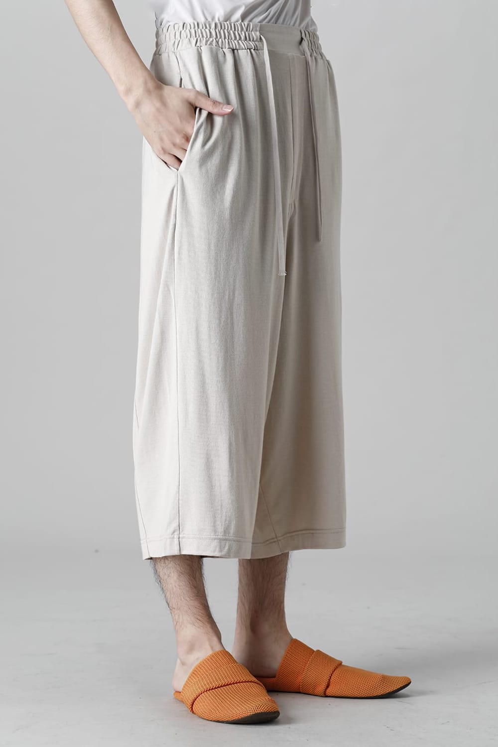 Cropped Pants White Gray