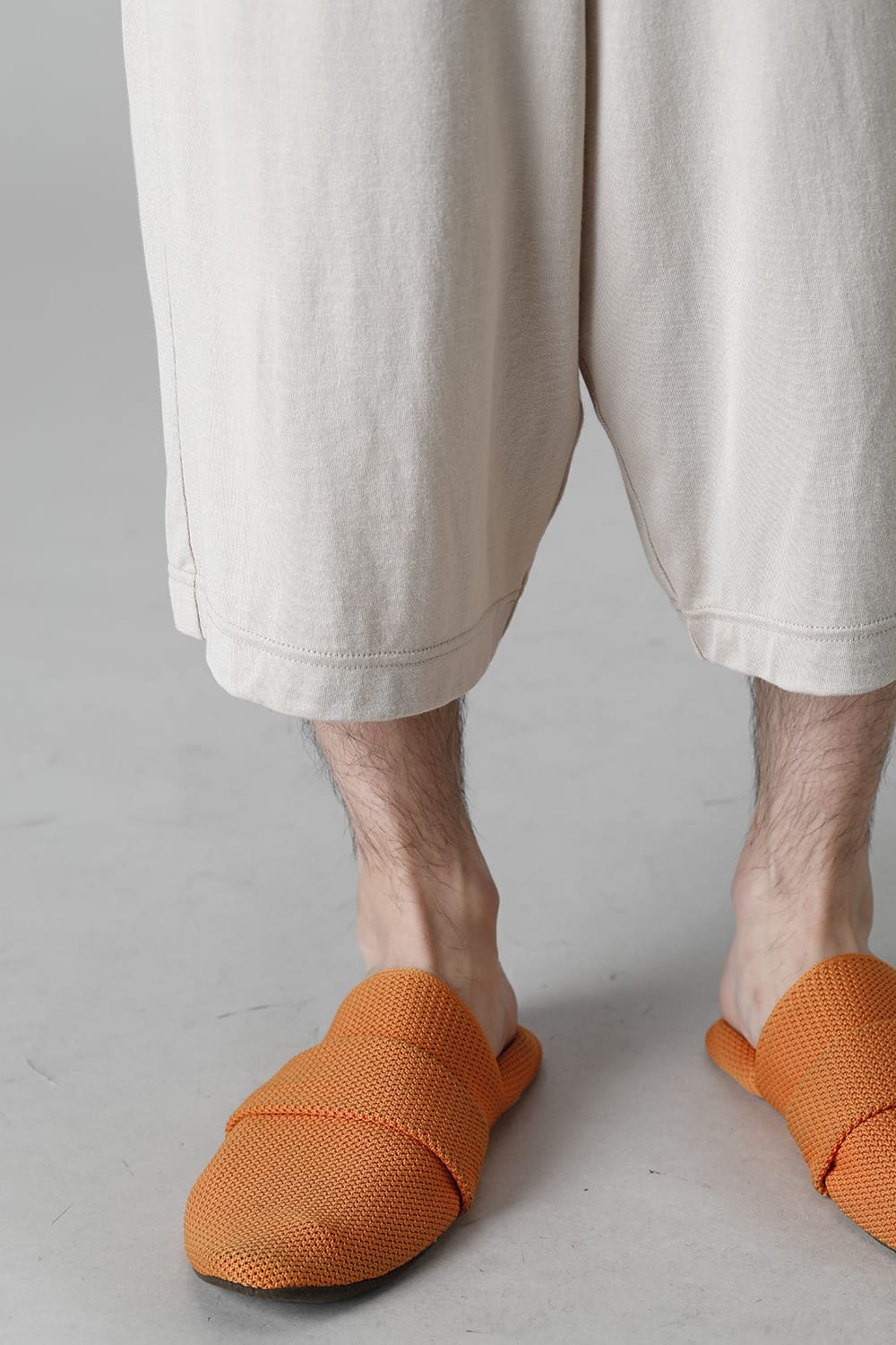 Cropped Pants White Gray