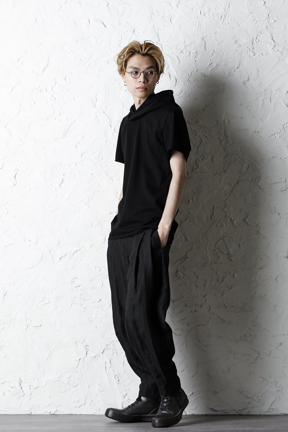 Hooded short sleeve medium weight soft jersey Black