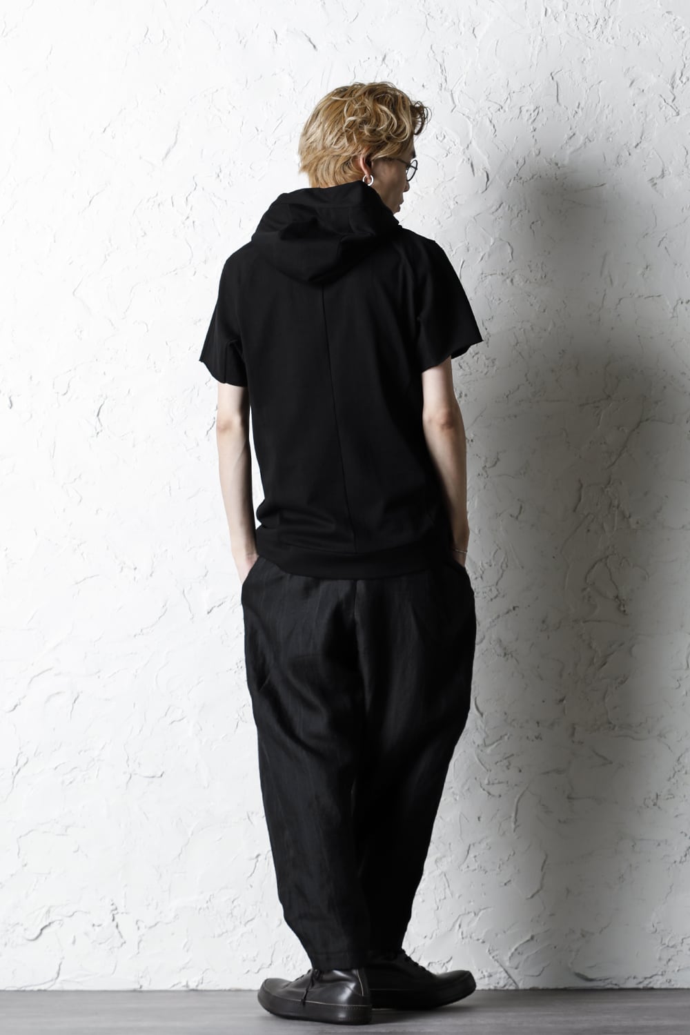 Hooded short sleeve medium weight soft jersey Black