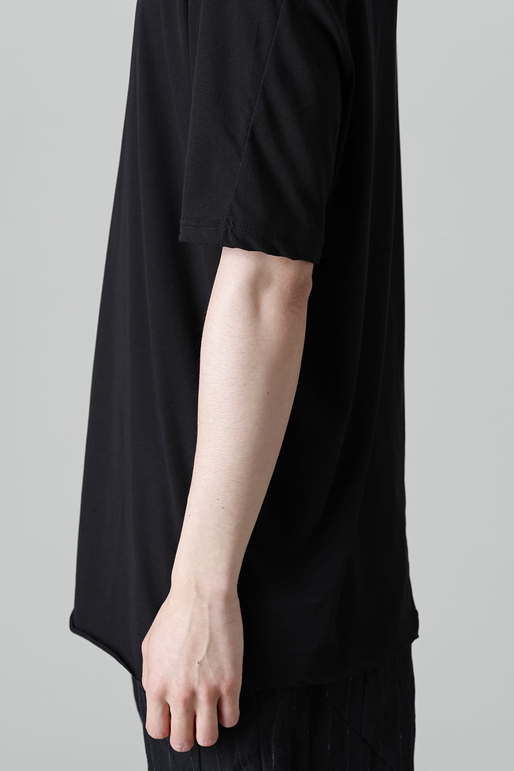 Short sleeve loose fit tight twist yarn jersey  Black