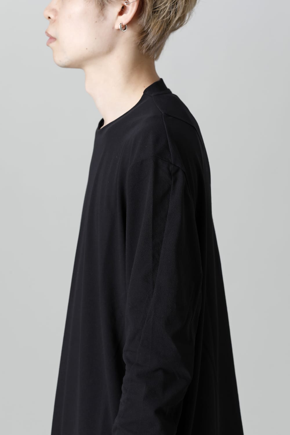 Long sleeve loose fit tight twist yarn jersey  Black