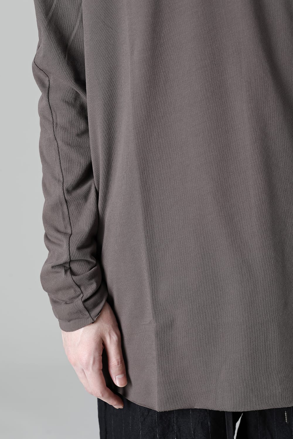 Long sleeve loose fit tight twist yarn jersey  Dark Beige