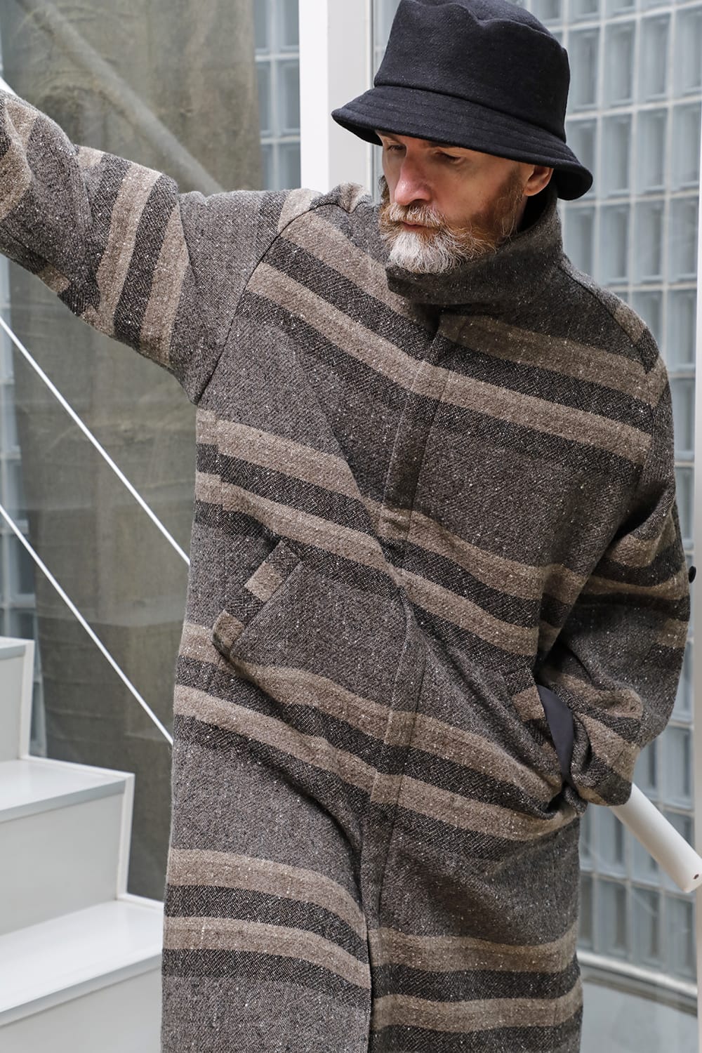 ハイネック コート ストライプ ウール