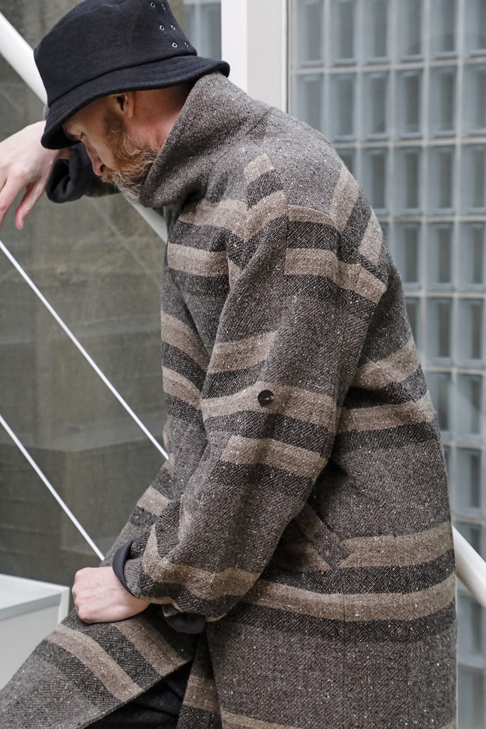 ハイネック コート ストライプ ウール