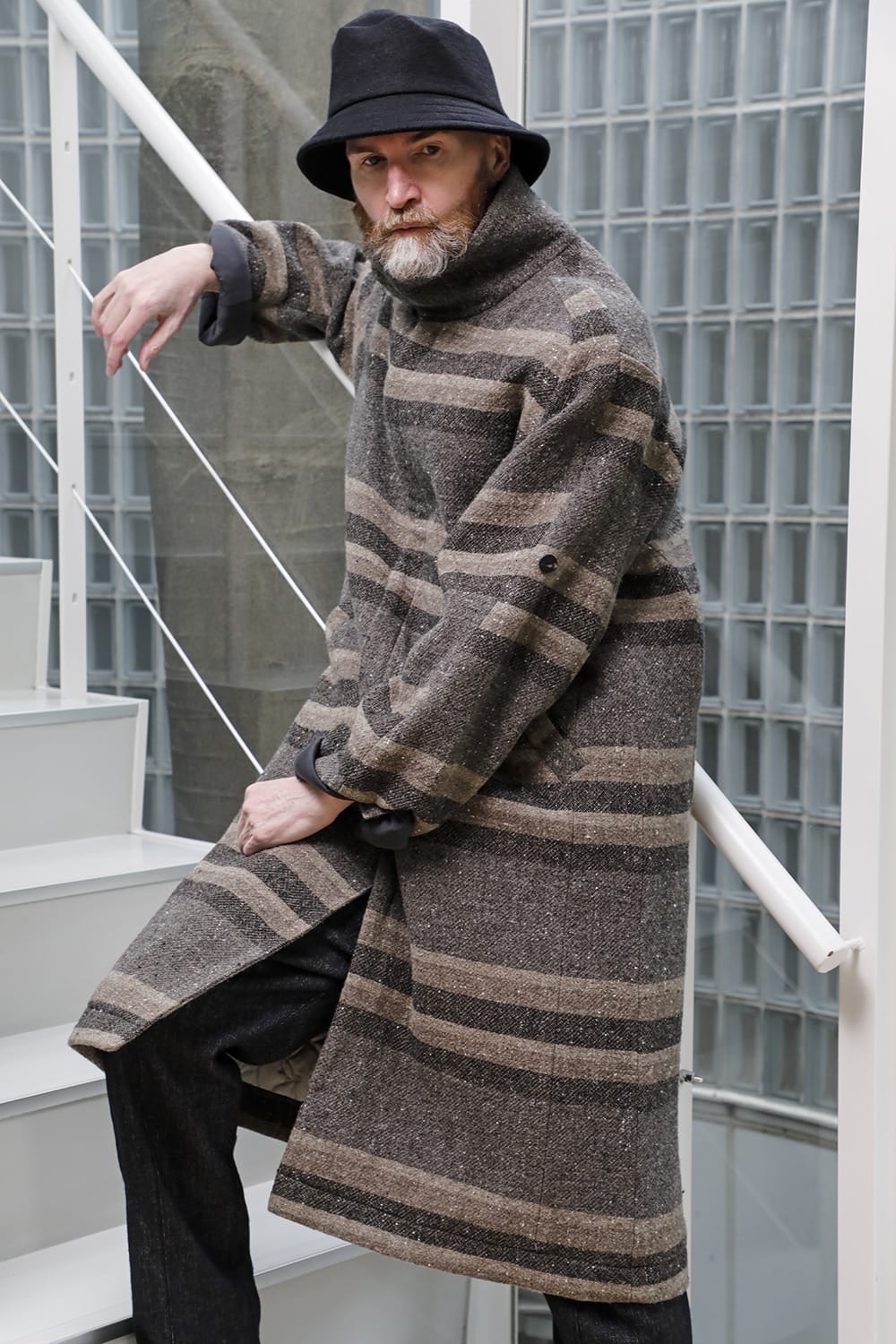 ハイネック コート ストライプ ウール