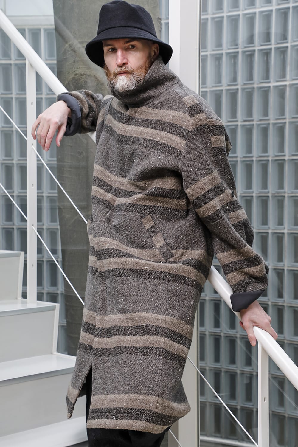 ハイネック コート ストライプ ウール