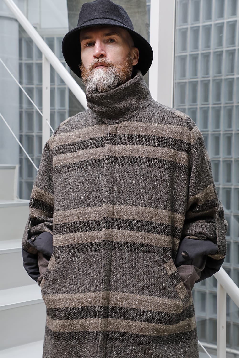 ハイネック コート ストライプ ウール