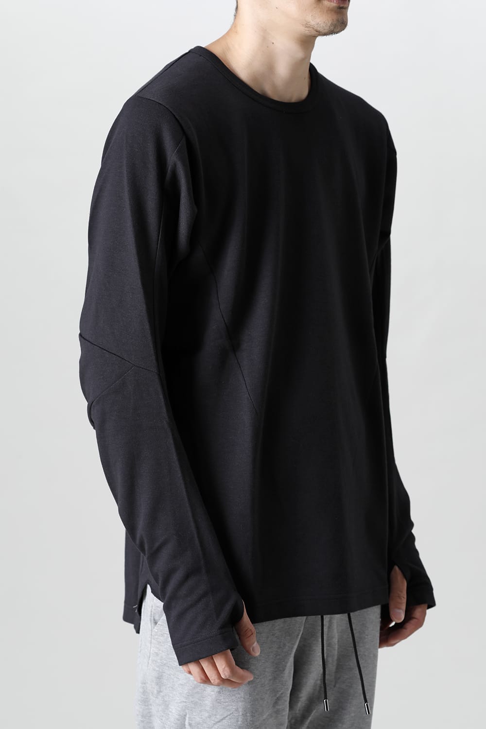 10th Annyversary Articulated Crew Neck LS Black