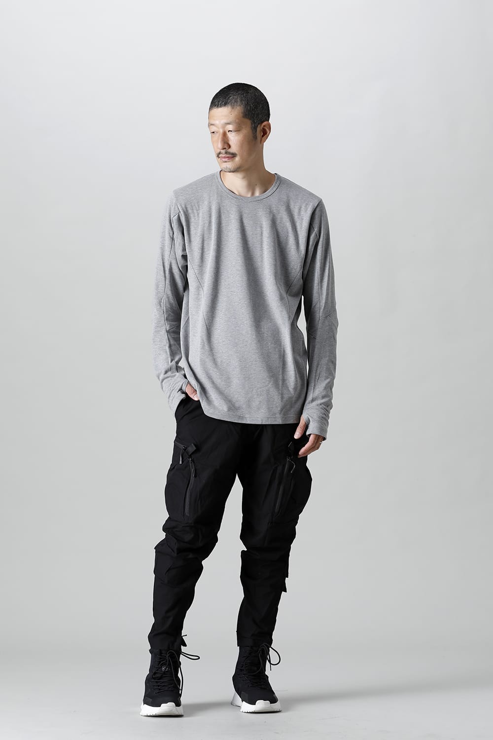 10th Annyversary Articulated Crew Neck LS T.Gray